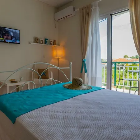 Sea View בית הארחה 4*