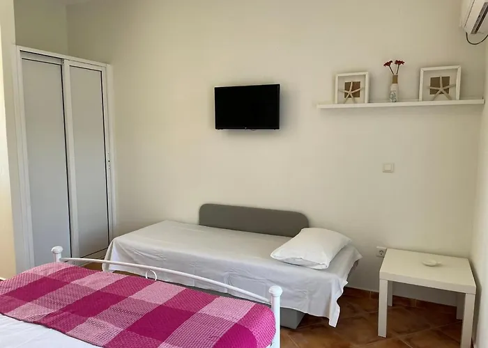 Апартаменты Sea View Studios *