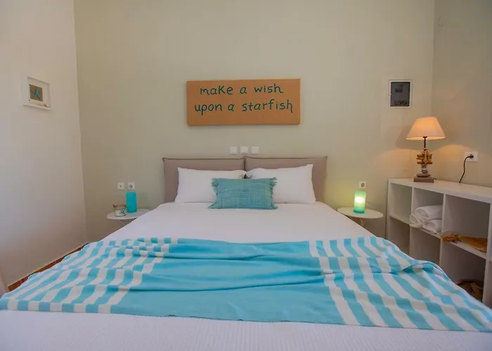 Апартаменты Sea View Studios Миния